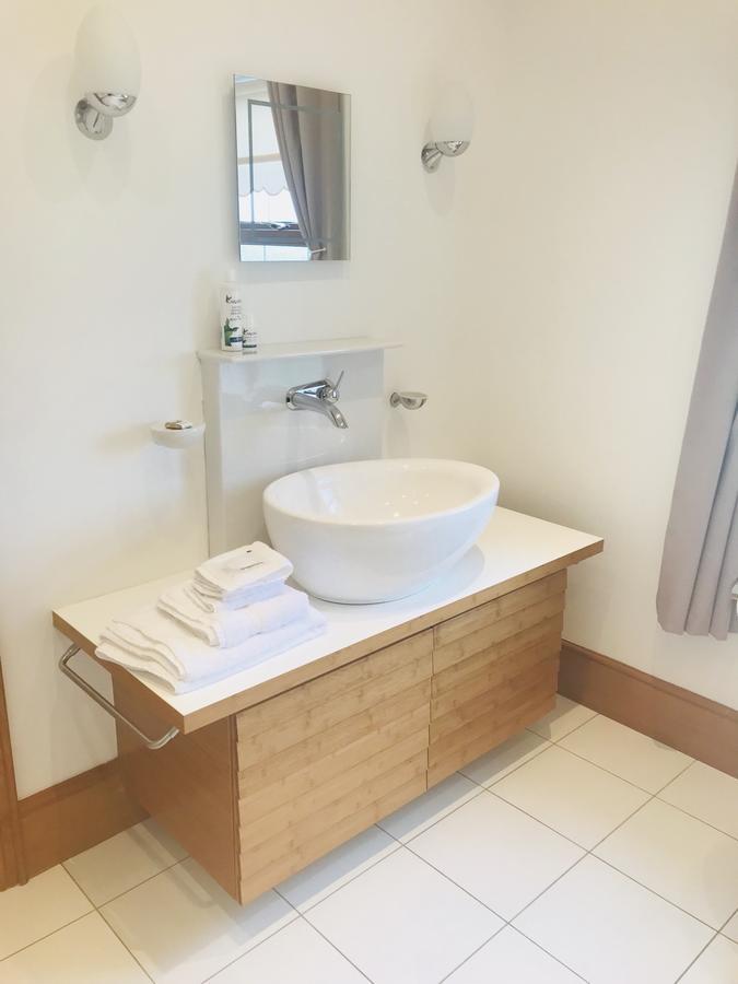 Cullybackey Beechtree Manor Bed & Breakfast エクステリア 写真